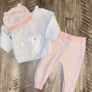 Carter’s Knit outfit